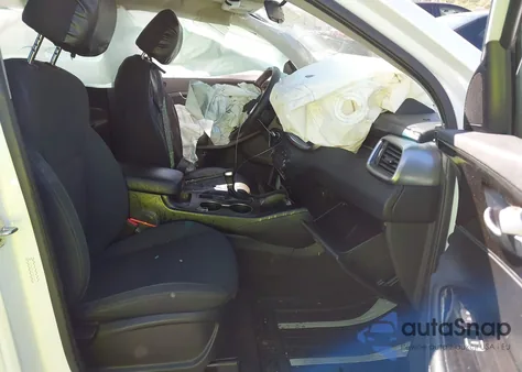 2019 Kia Sorento 2.4L L z USA, uszkodzony, nr VIN 5XYPG4A36KG611237